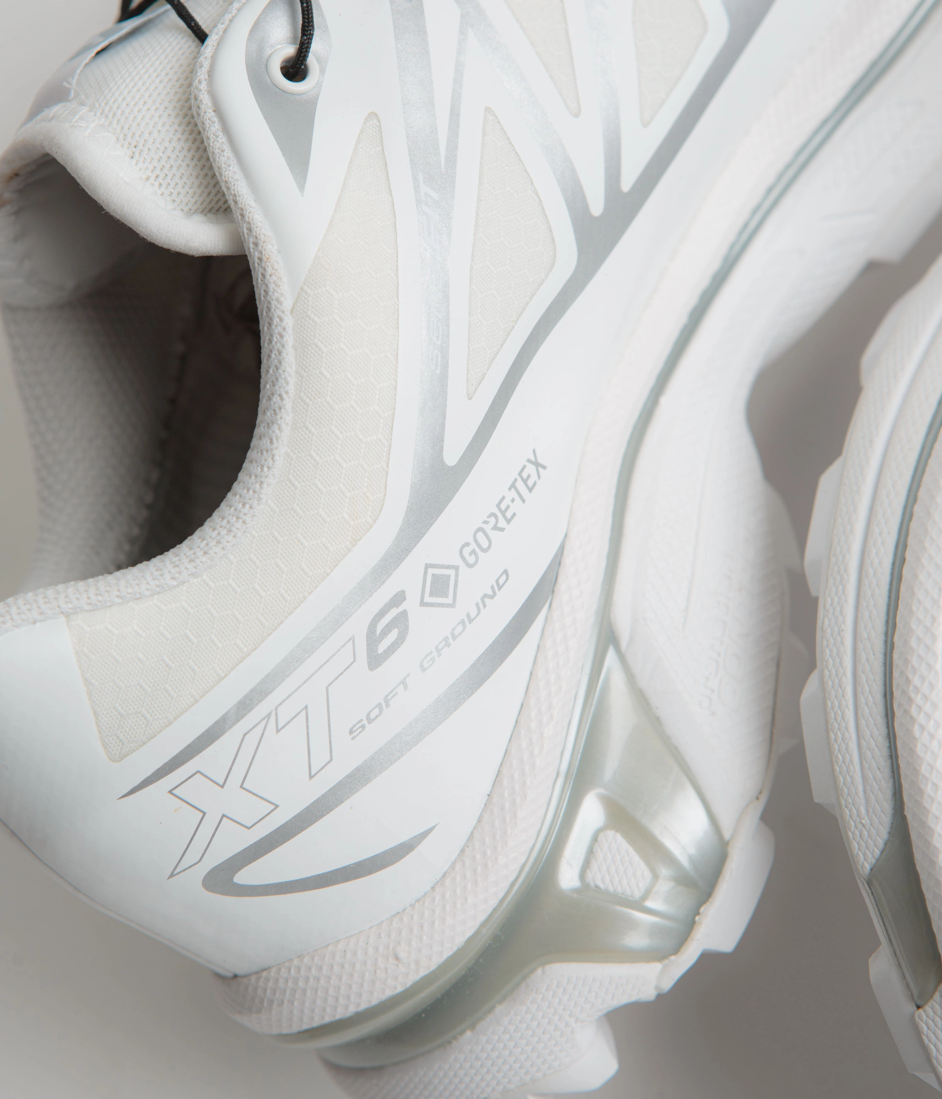 Salomon XT-6 GTX Shoes - White / White / Silver Bare Access 3 Trail Running Shoe