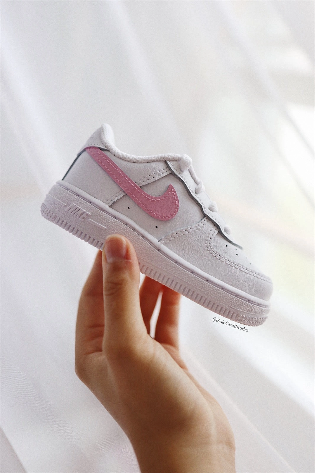 Air Force 1 Low Custom Kids Shoes Bubblegum Pink Swoosh Hand Painted AF1 Sneakers Court Sneakers