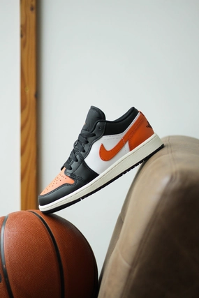 AIR JORDAN 1 LOW (GS) "BLACK/STARFISH-WHITE-SAIL" Nike Shoes No Laces