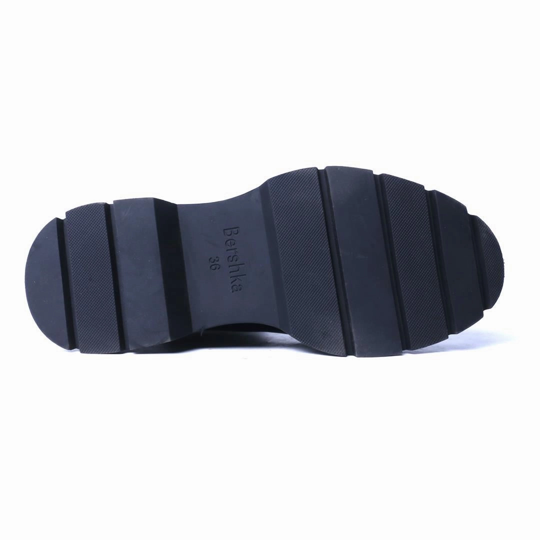 BERSHKA . Basketball Shoes Size 7.5