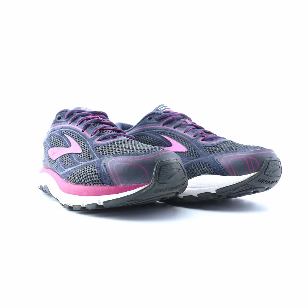 BROOKS DYAD 9 Foot Shaped Running Shoes