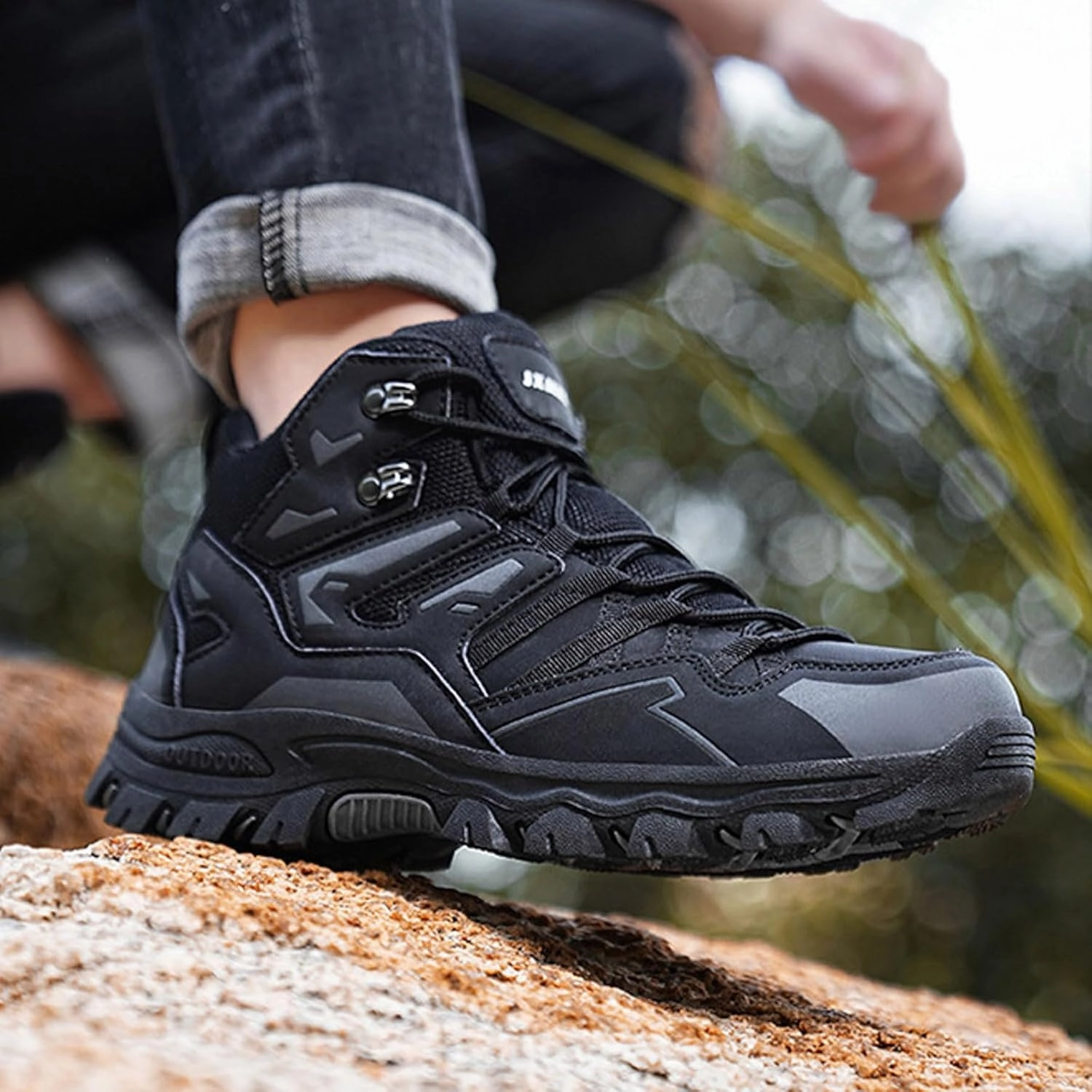 All Star Casual Shoes Men and Winter Hiking Shoes High Top Climbing Hiking Outdoor Casual Sports Shoes Outdoor Casual for Men