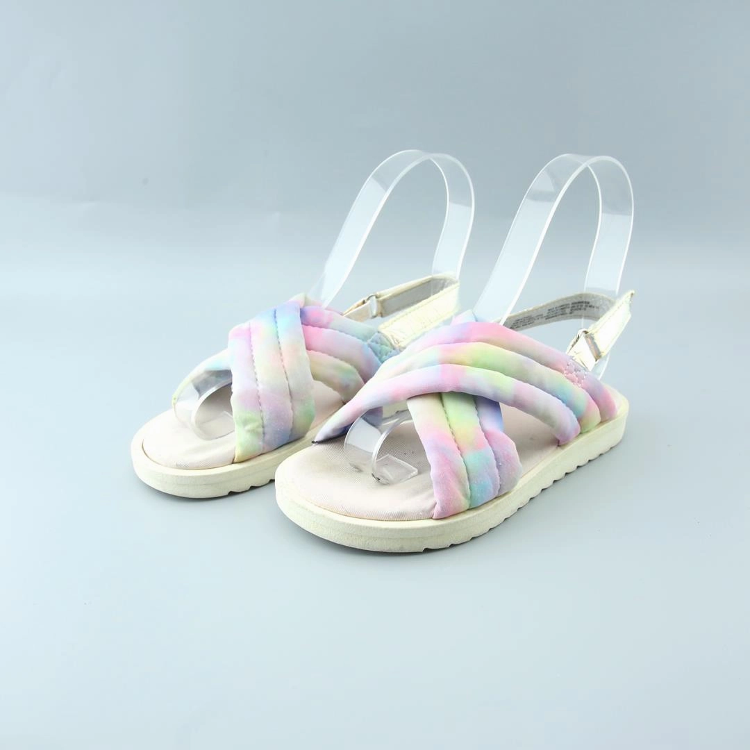 WONDER NATION . Sandals Cliffs By White Mountain