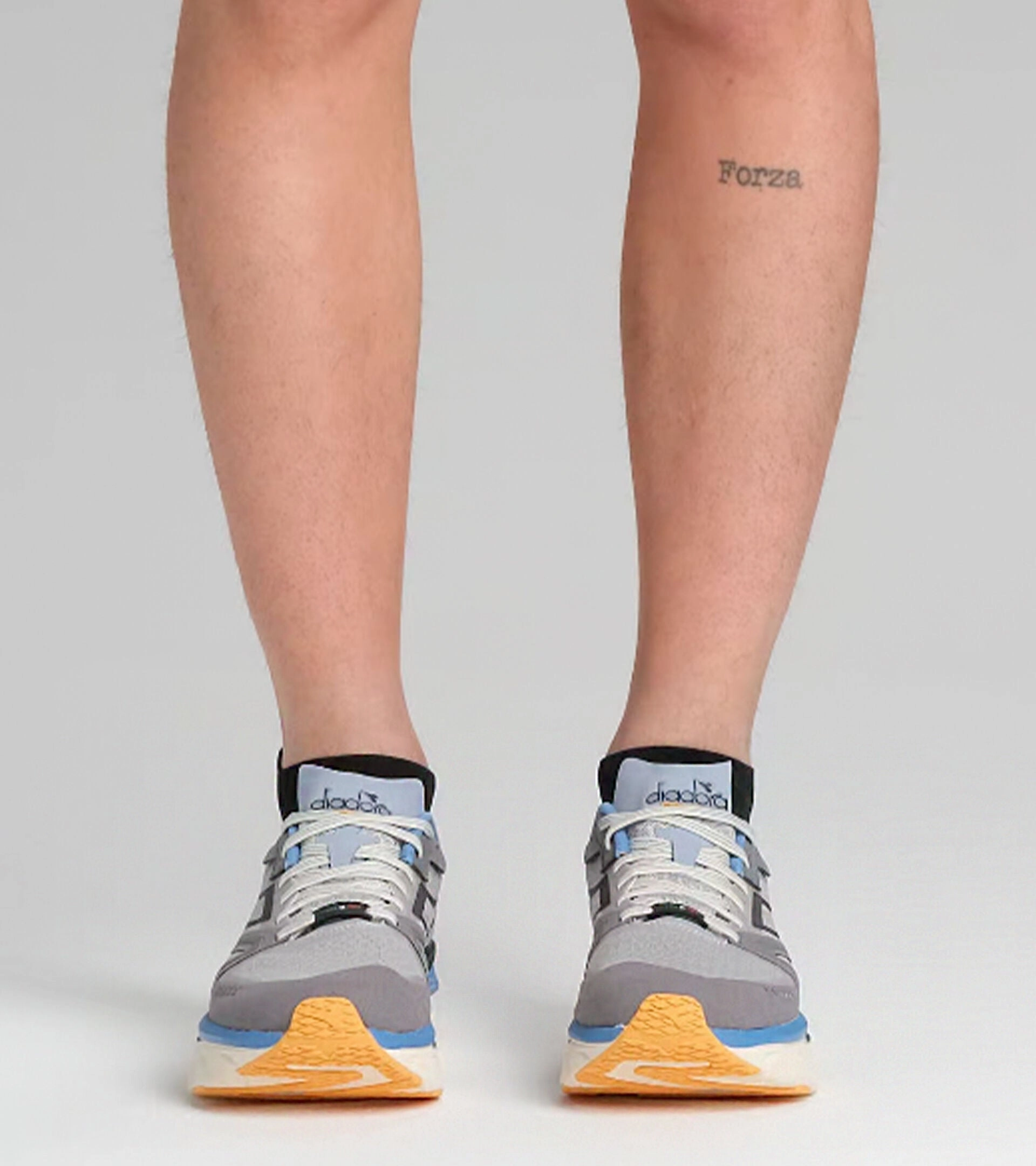 Diadora Men's Atomo V7000-2 -Silver DD/Black/Pacific (101.180223_D0869) Champion Essential T Trainer Shoes