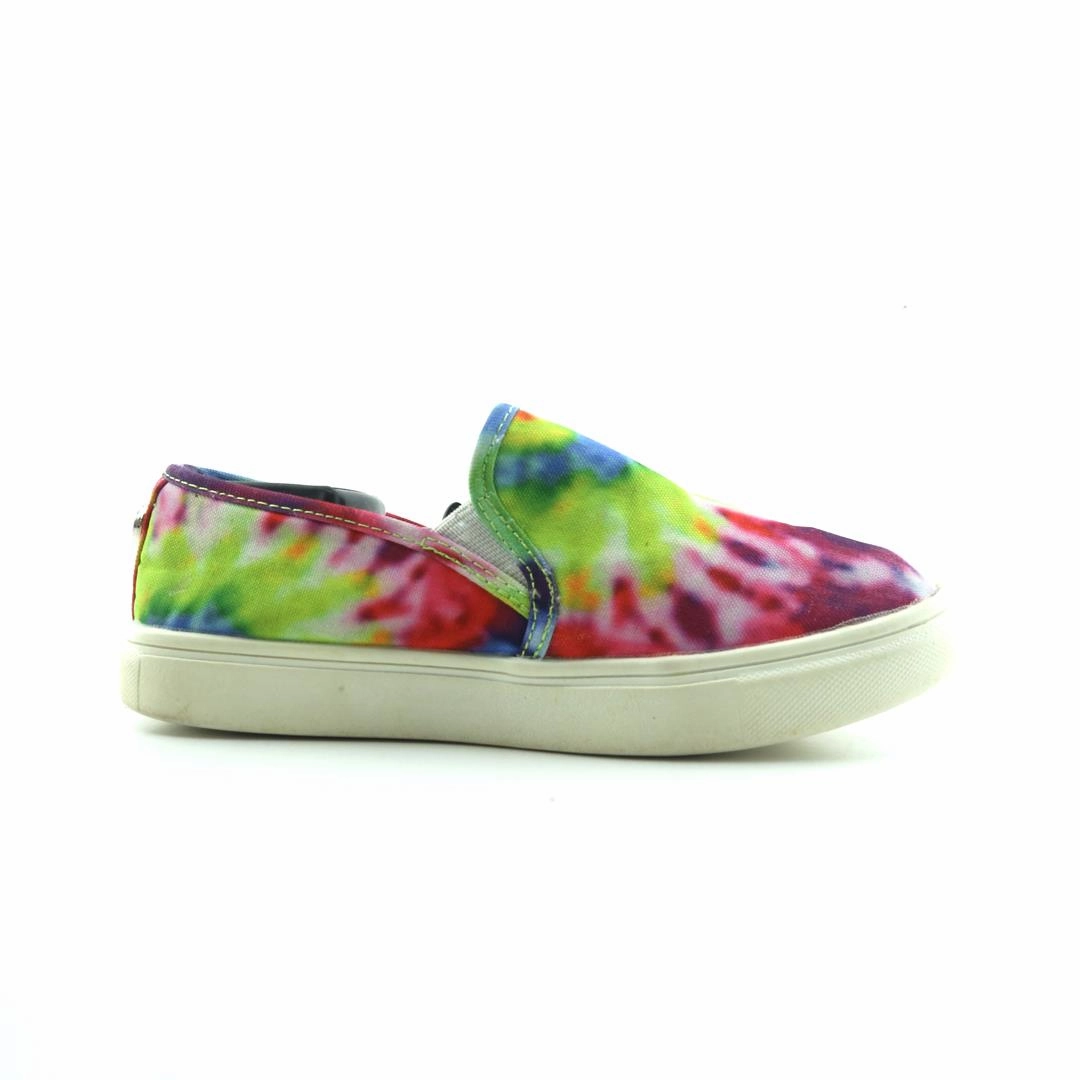 STEVE MADDEN TIE DYE Wide Width Slip On Sandals