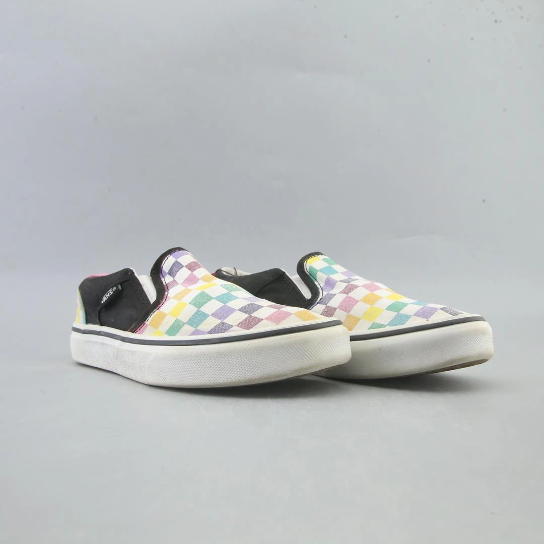 VANS CLASSIC  CHECKERBOARD Olukai Slip On Shoes