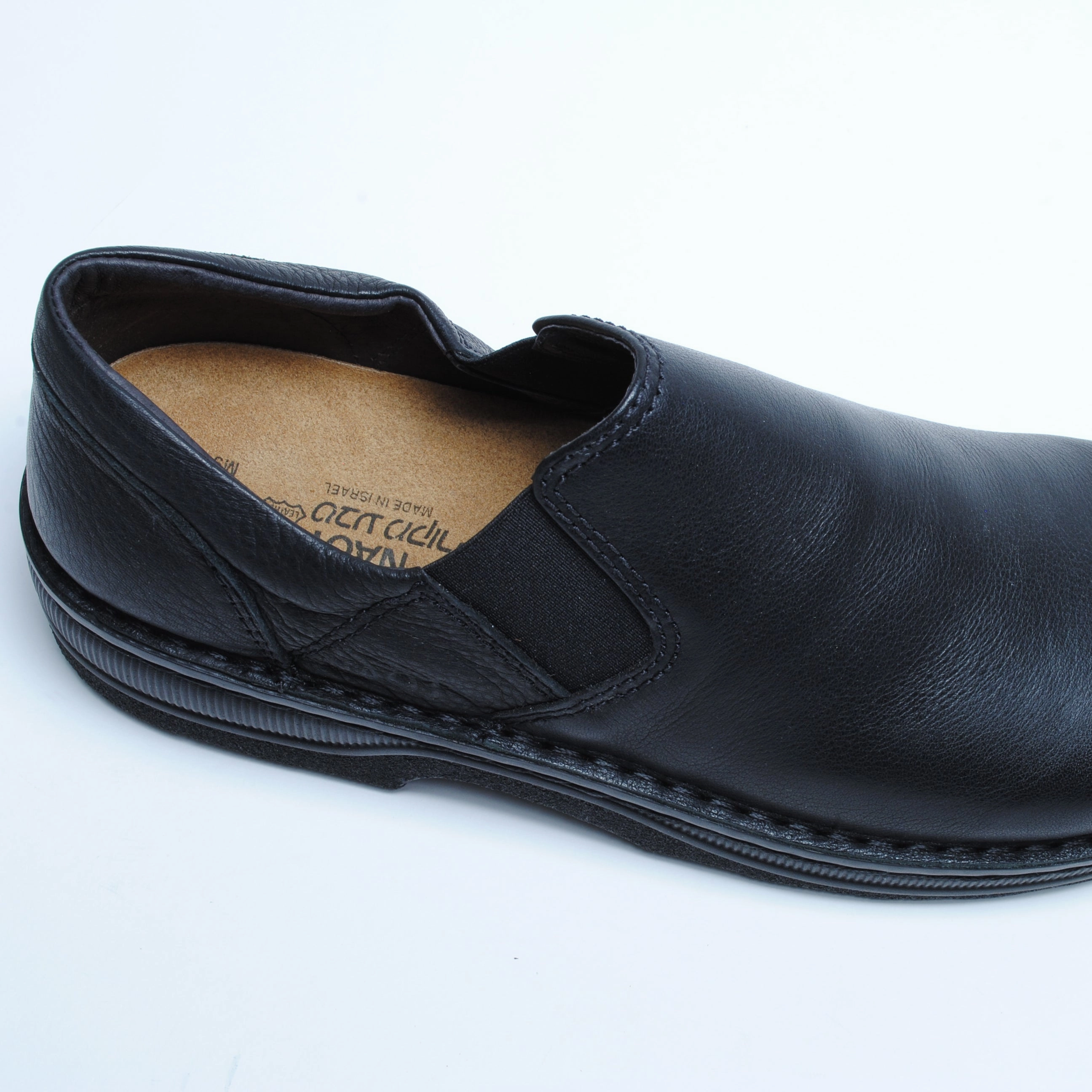 Wearing Tennis Shoes With Dresses Eiger