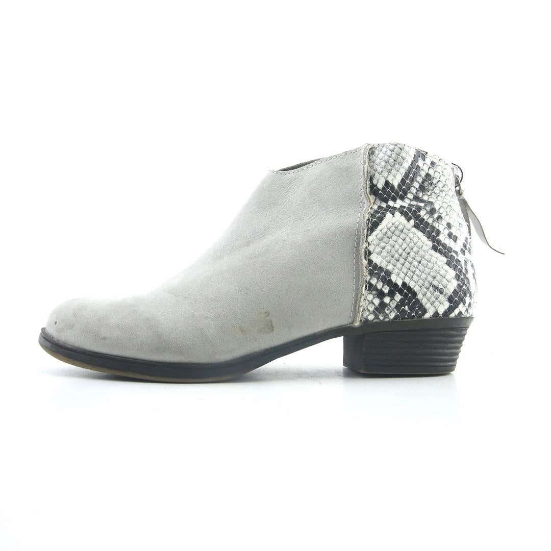 Giannis Immortality 3 Basketball Shoes TRUE CRAFT TERRI