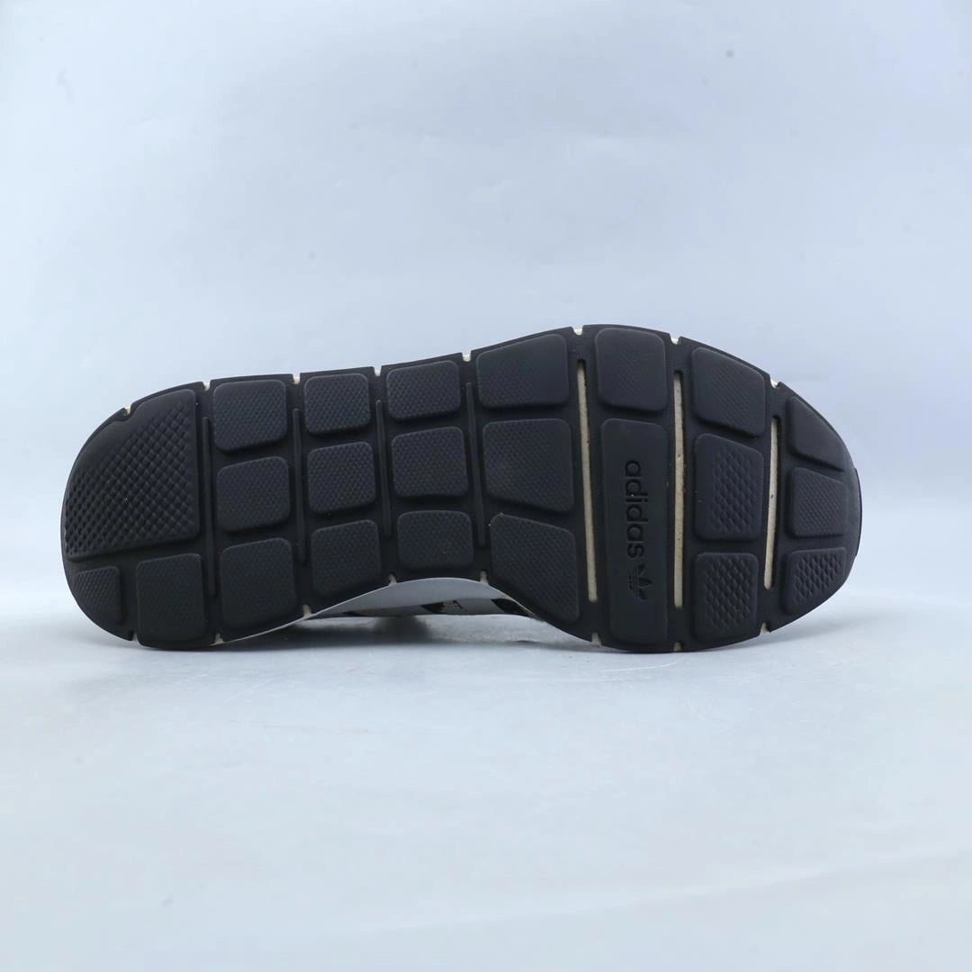 Run Away Shoes Bay ADIDAS SWIFT RUN X