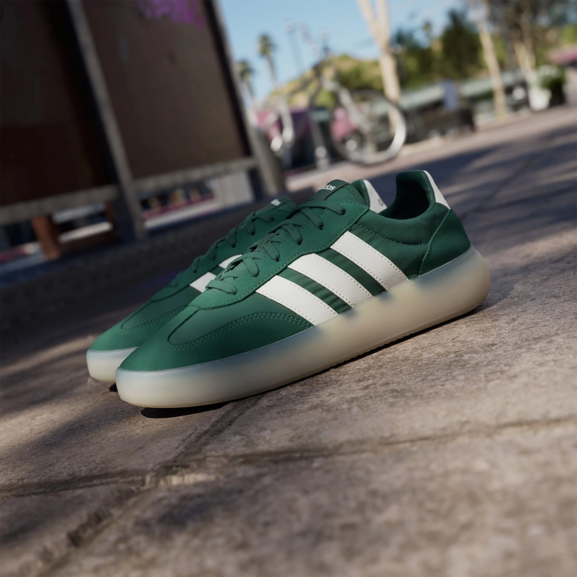 Adidas Ozweego Shoes BARREDA DECODE SHOES - Collegiate Green / Off White / Collegiate Green
