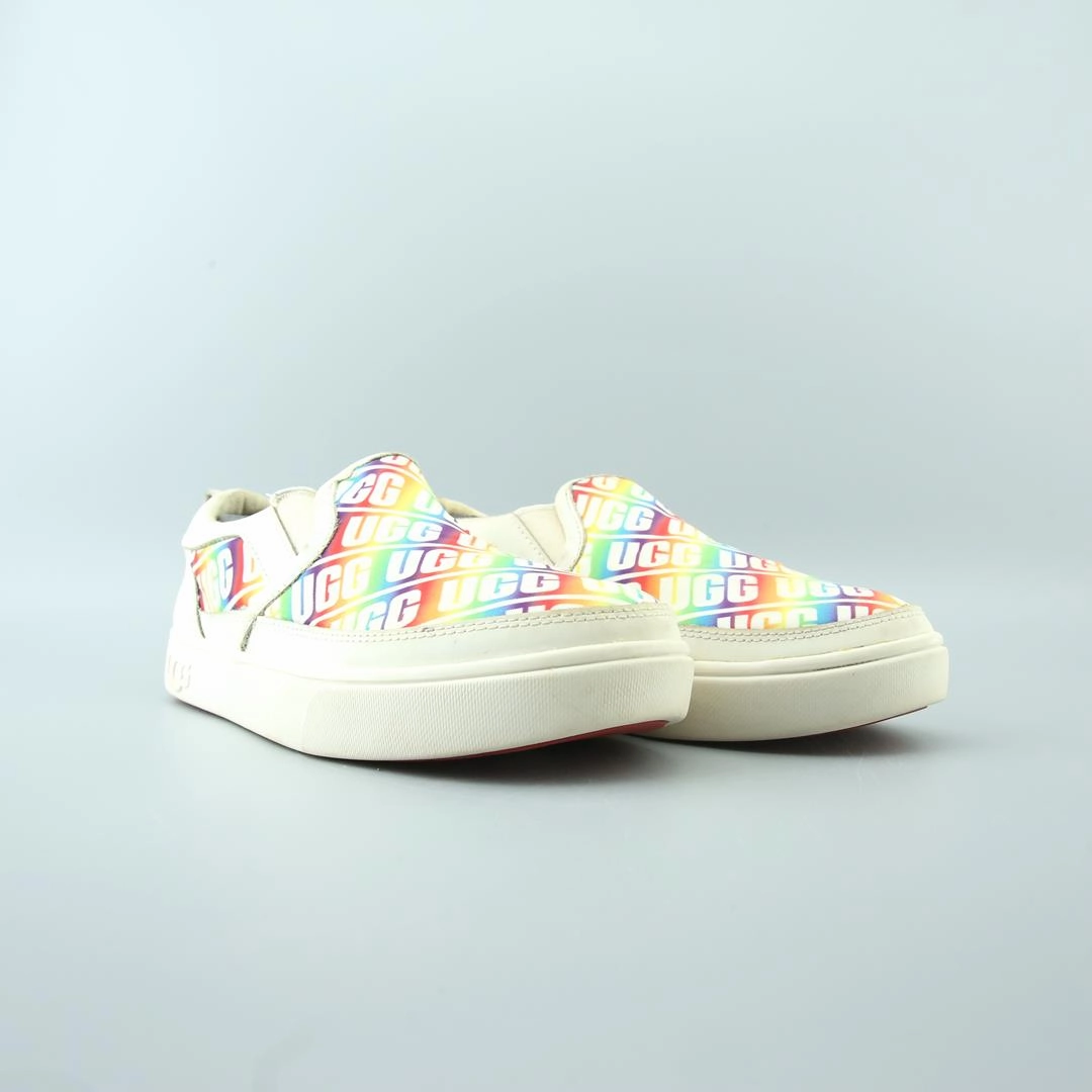 UGG  CAPLAN Best Slip On Sandals