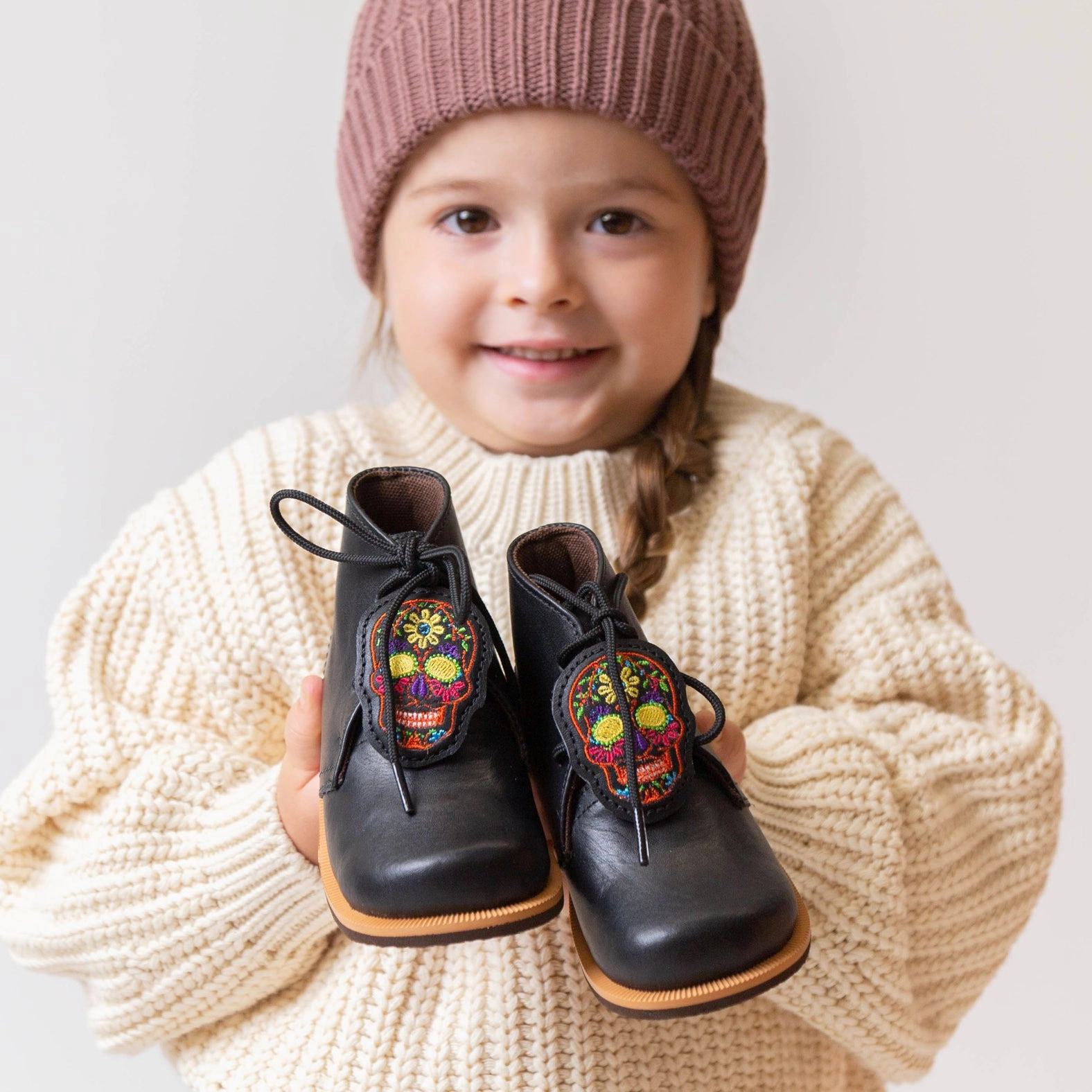 MK221730 - Charm Skull Black for Heirloom Boots [Leather Accessory] Brown Boots