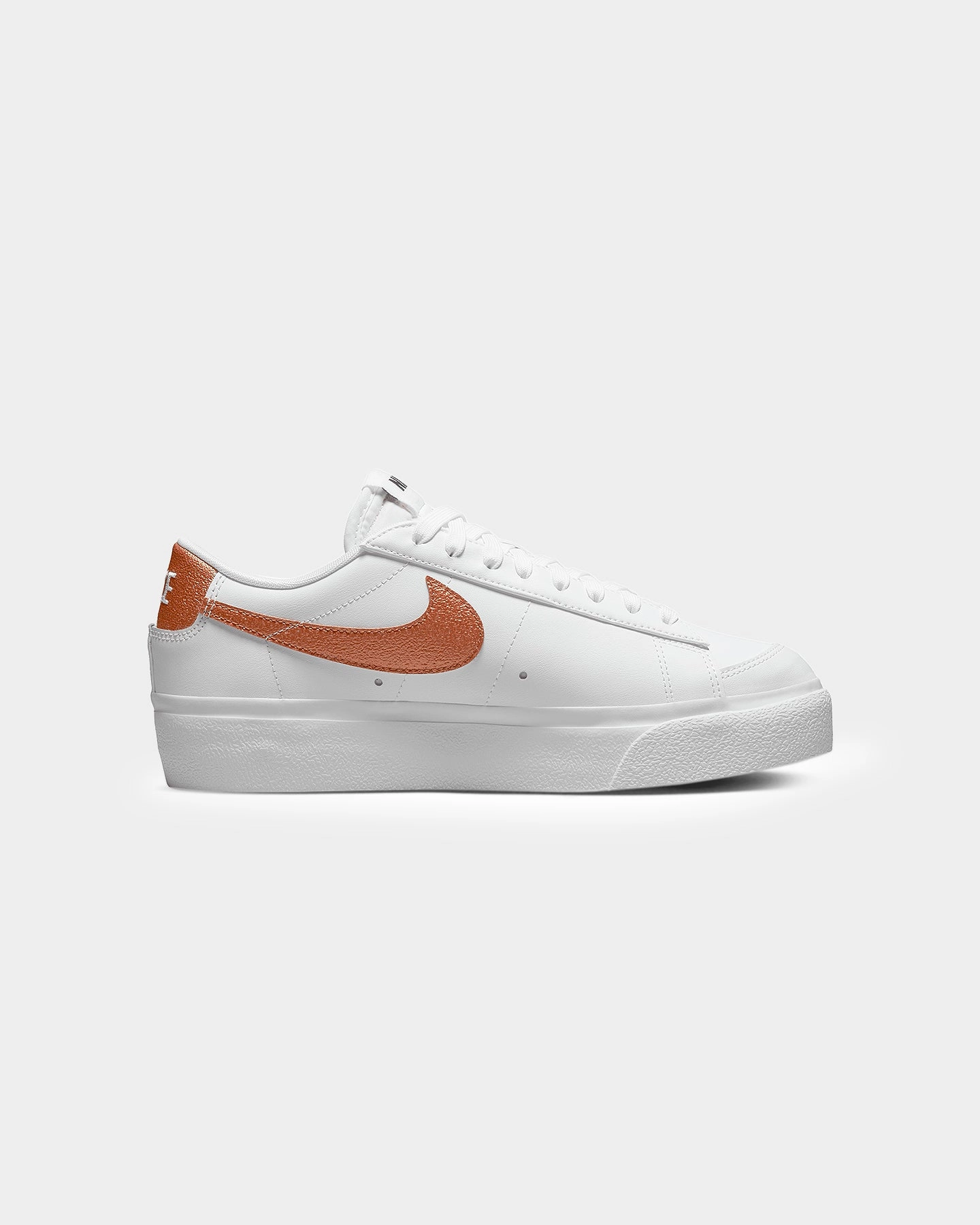 Nike Women's Blazer Low Platform White/Metallic Nike Super Shoes Running