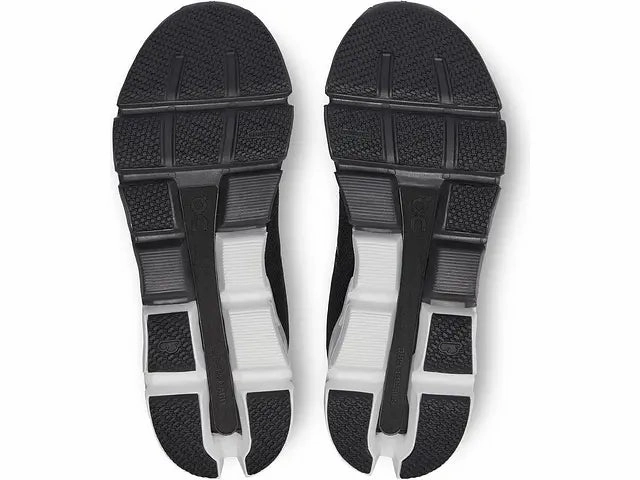 On Mens Cloudflyer 4- Black/White (71.98677) Shaq Speed Demon Basketball Shoes