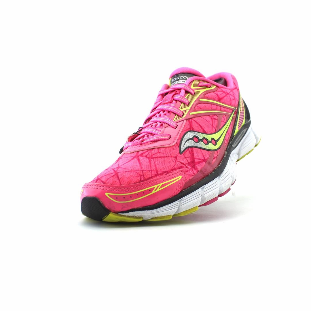 SAUCONY BREAKTHRU Nash Basketball Shoes