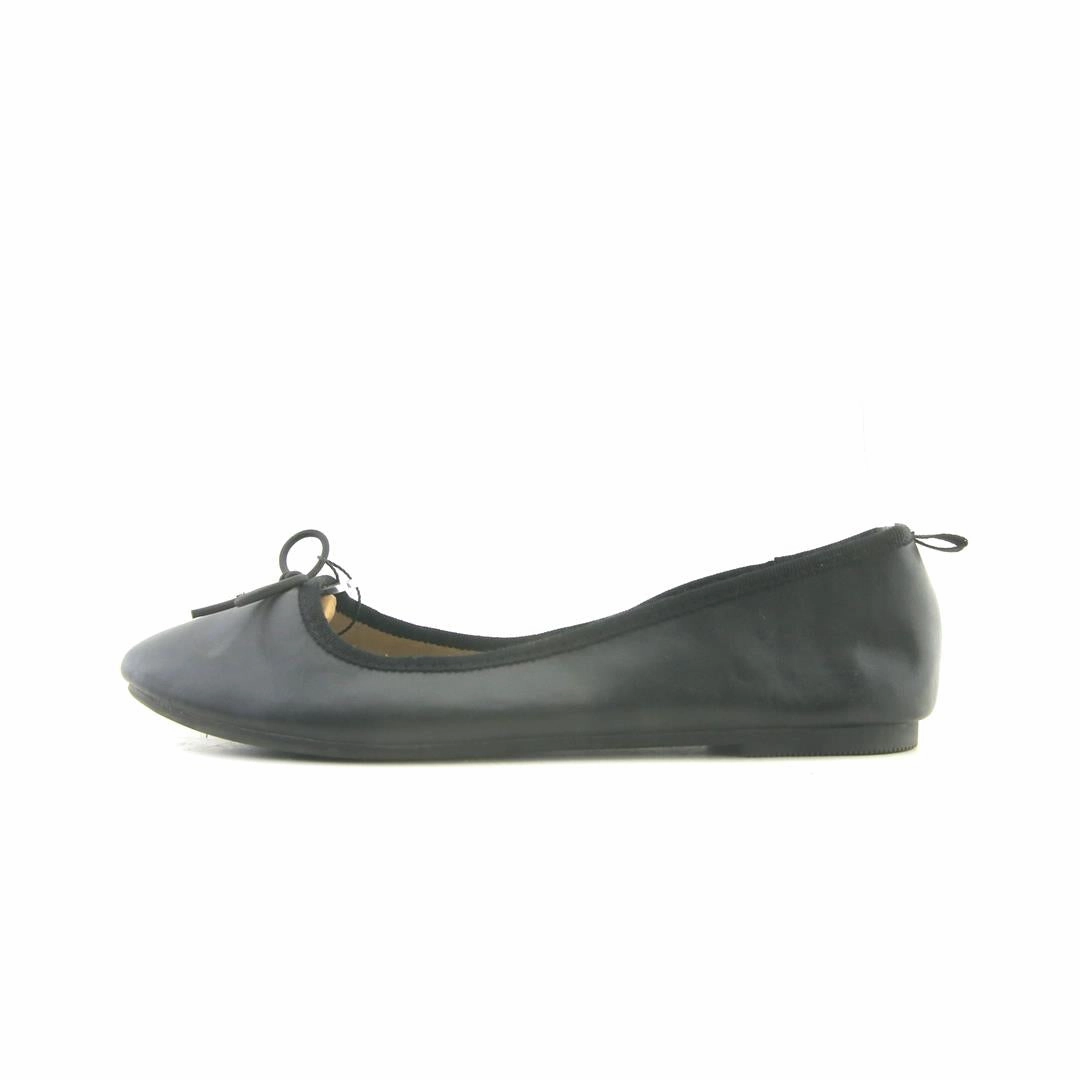 CAT & JACK . Slip-on Winter Shoes