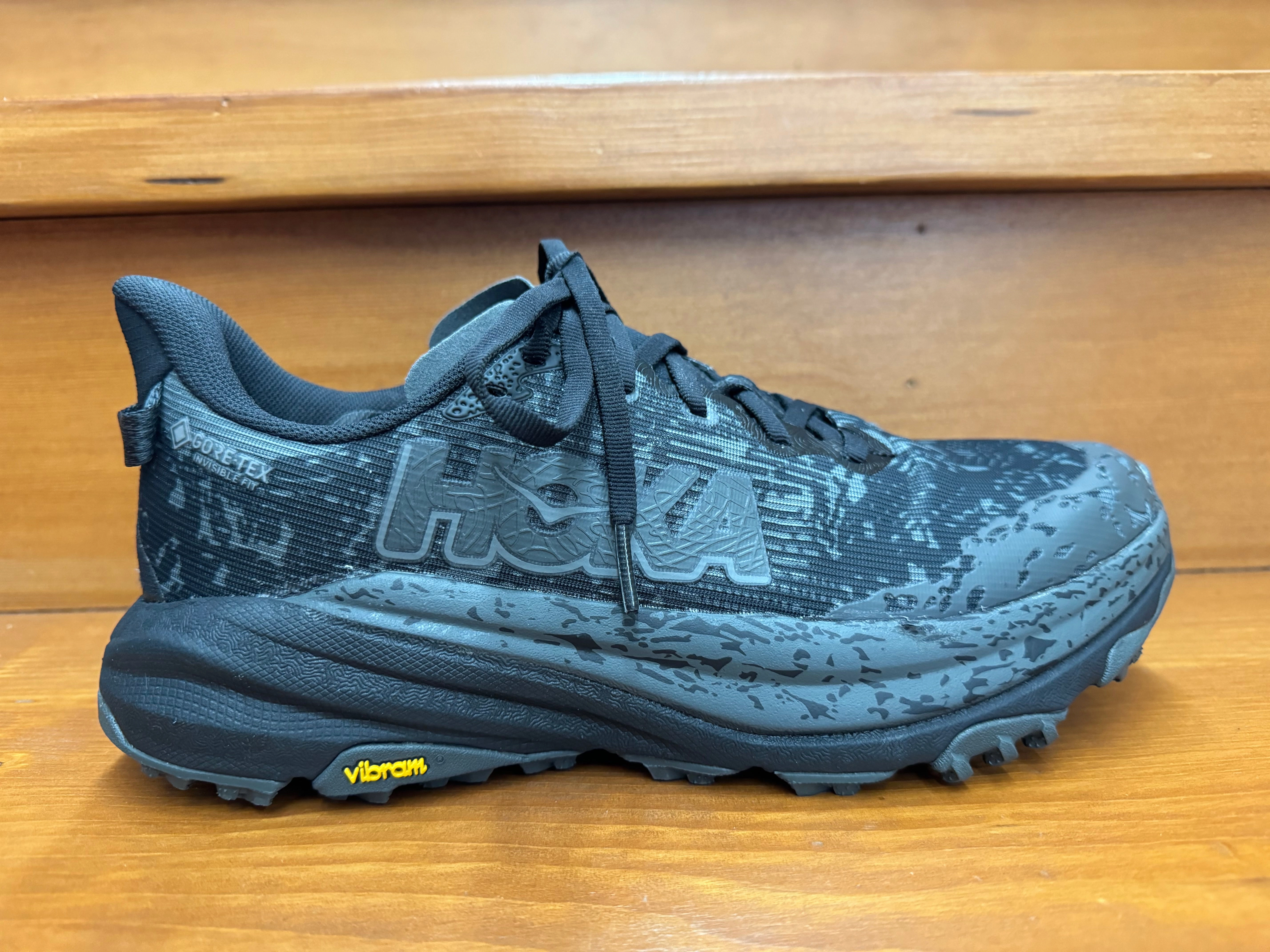Hoka Speedgoat 6 GTX Black/Outer Orbit 1155151-BCKT & 1155771-BCKT Shoes Vs