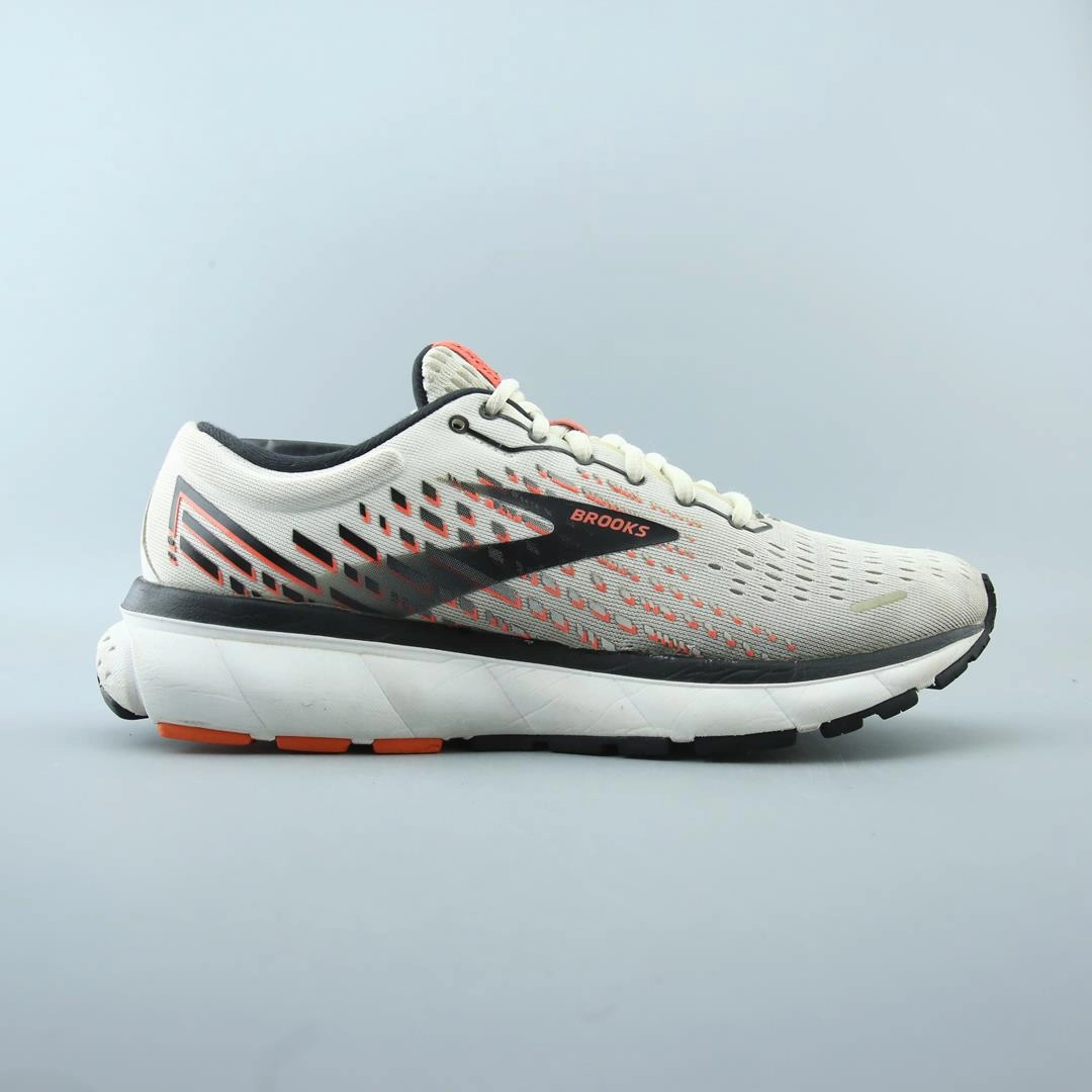 BROOKS GHOST 13 Goretex Trail Running Shoe