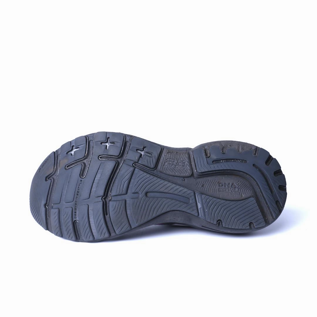 Endorphin Shift 3 Running Shoe BROOKS ADRENALINE GTS 23