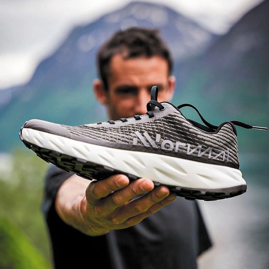 NNormal Kjerag Shoe | Black / Grey | Unisex Waterproof Trail Shoe