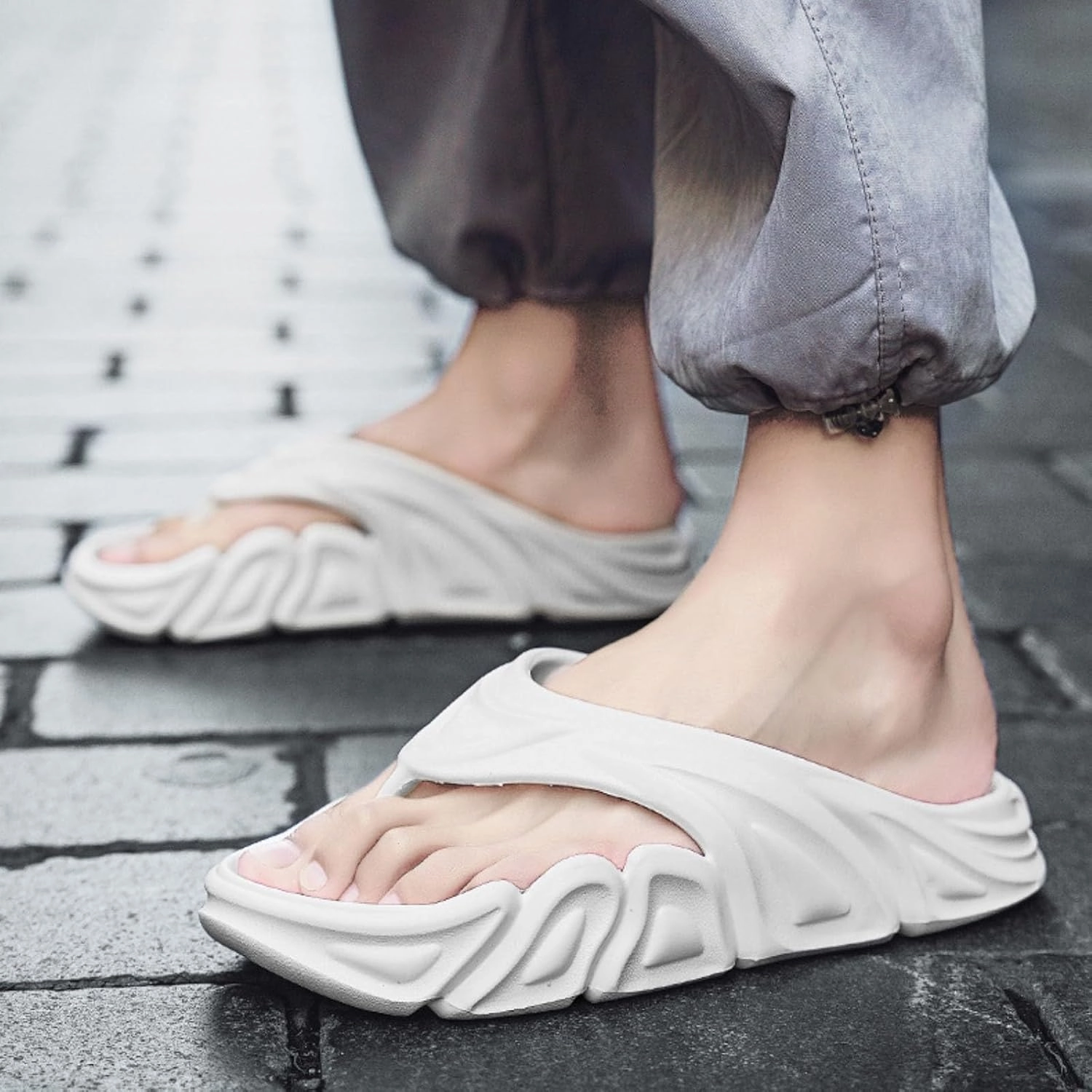 Good Looking Casual Shoes Sandwich Slippers For Men Summer Thick Soles Step On The Feces Touching Character Slippers Cat Slippers for Men Indoor Men's