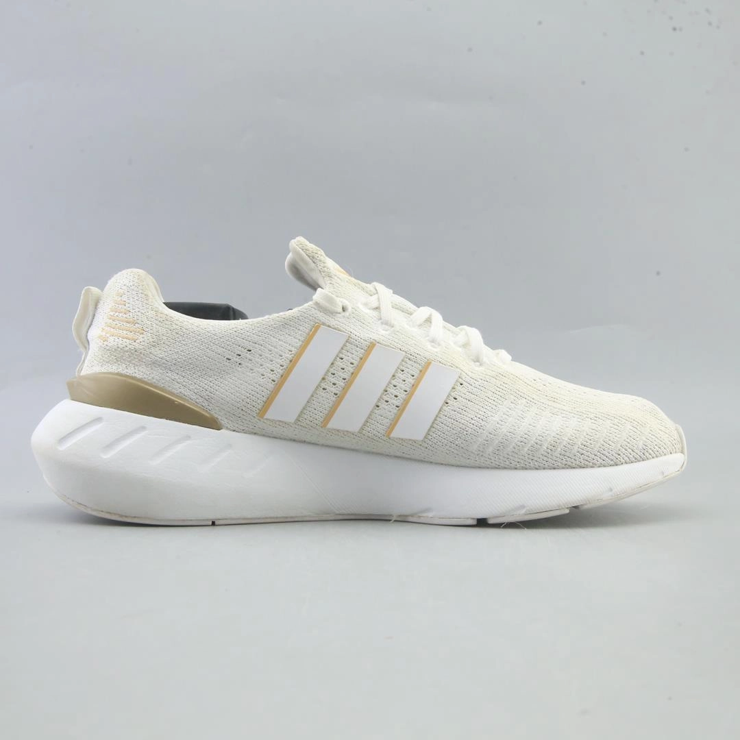 ADIDAS SWIFT RUN 22 Gait Analysis Running Shoes