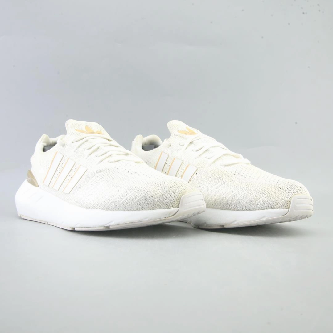 ADIDAS SWIFT RUN 22 Best Running Shoes For Arch Support