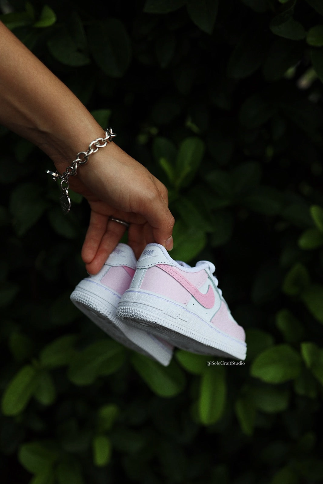 Air Force 1 Low Custom Kids Shoes Bubblegum Pink Hand Painted AF1 Sneakers Lv Archlight Sneakers