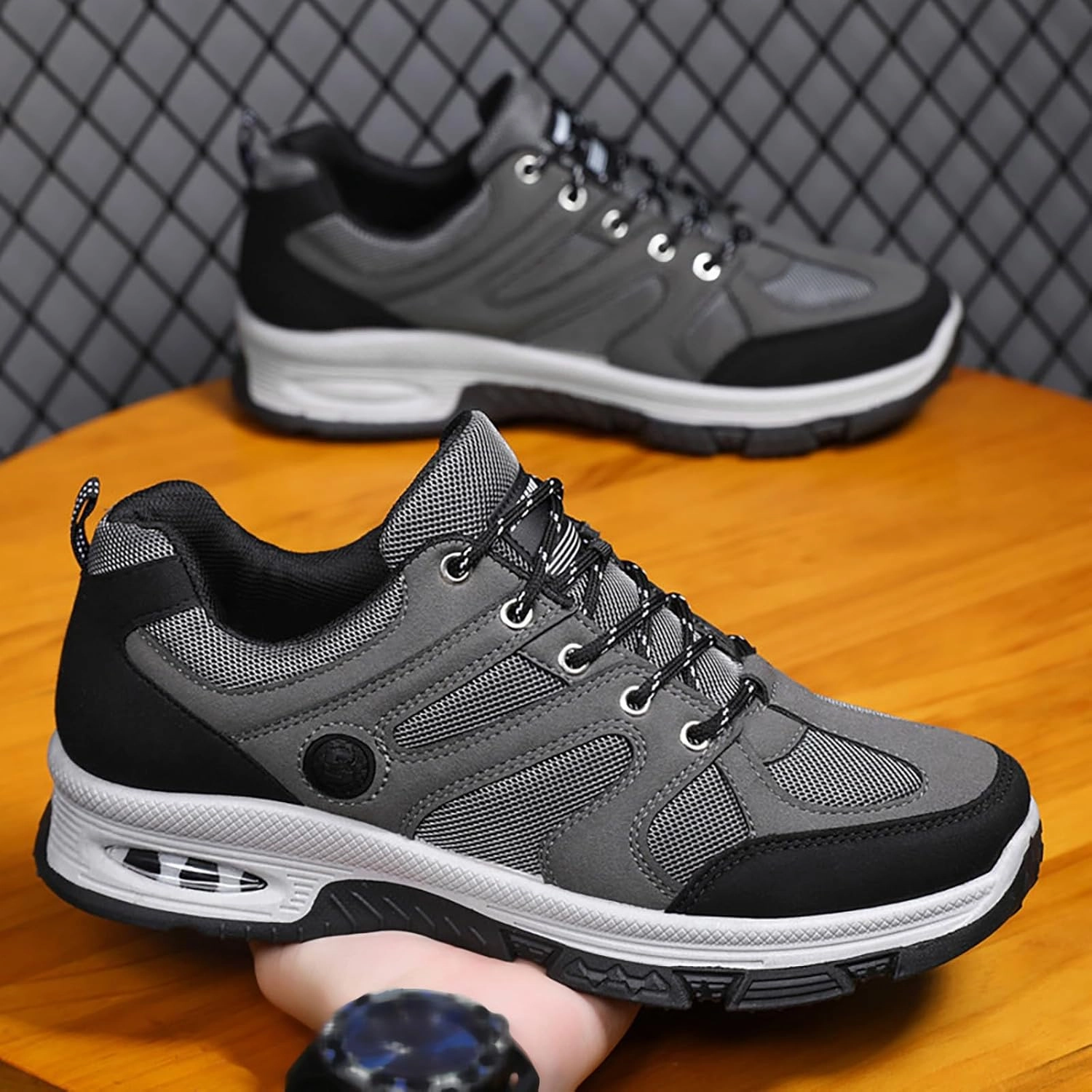 Good Quality Running Shoes IWIHMIV Lightweight Hiking Shoes Men Running Shoes Comfortable Walking Tennis Shoes Outdoor Non Slip Mens Hiking Trekking Shoes