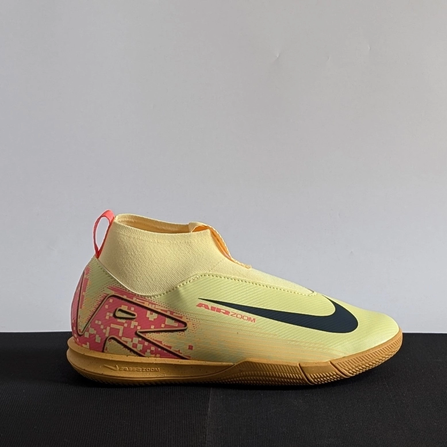 Nike Jr. Zoom Superfly 10 Academy KM IC - HF3419-800 Firm Vs Soft Ground Soccer Cleats