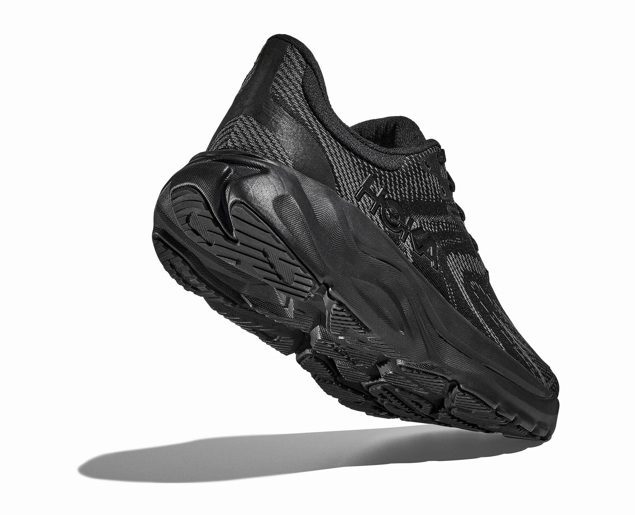 Sam's Shoes Women's Arahi 8 - Black / Black